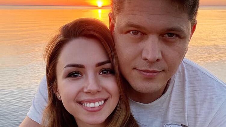 Анастасия Зинченко встречается с Максимом Соколюком, который состоит в браке и имеет двоих детей. Фото: Фейсбук