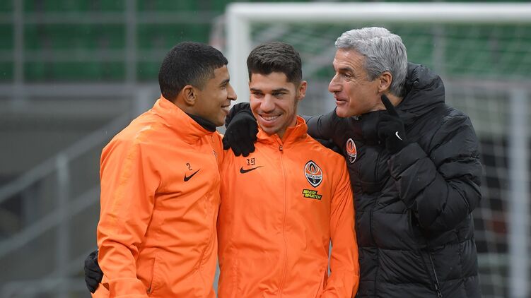 "Шахтер" на тренировке в Милане, фото facebook.com/fcshakhtar