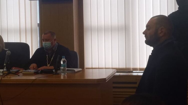 Суд в Одессе продолжает рассматривать дело Стерненко. Фото: "Страна"