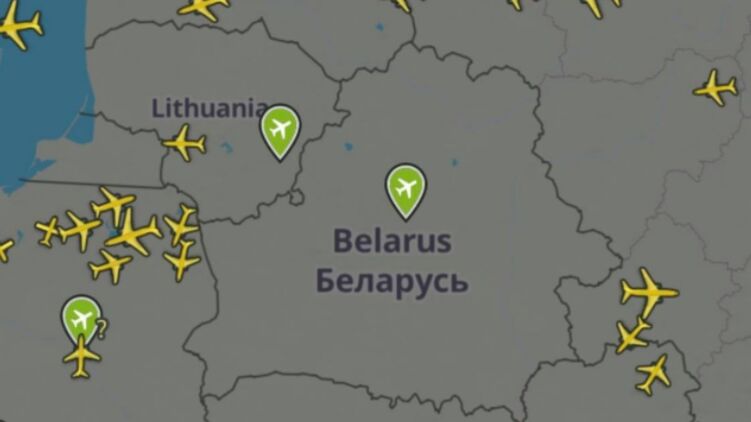 Самолеты облетают территорию Беларуси. Фото: flightradar24.com