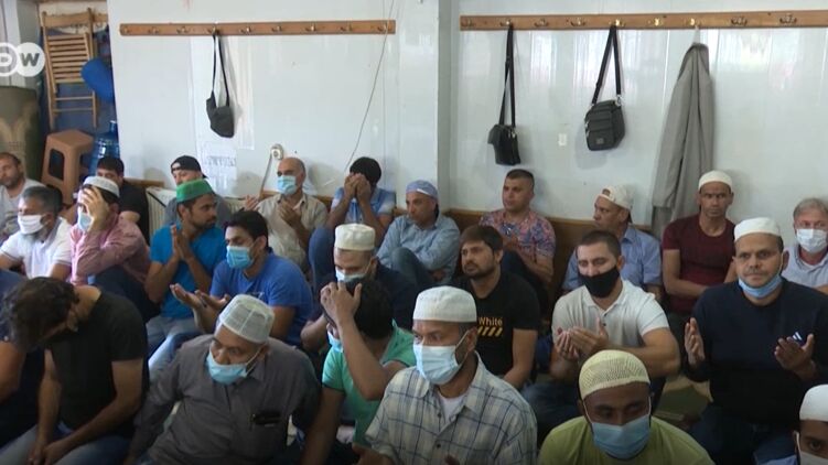 Афганские беженцы в Украине. Кадр из видео "Немецкой волны"