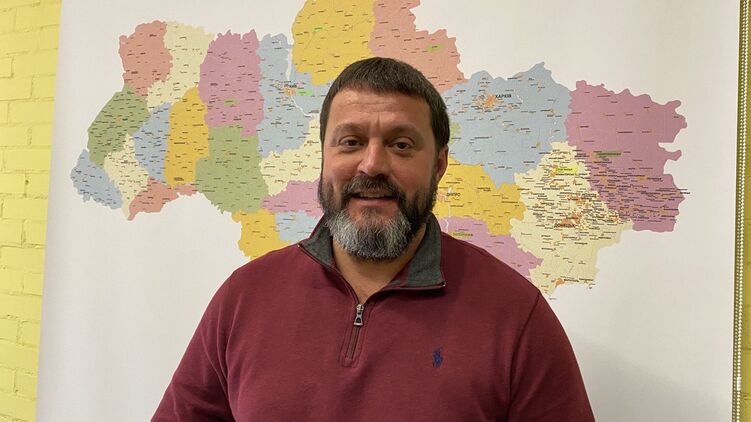 Андрей Деркач из-за санкций не может получить депутатскую зарплату на карточку. Фото: Страна