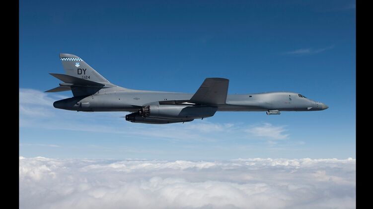 Для крепления ракет разрабатывают специальную подвеску. Фото: Boeing