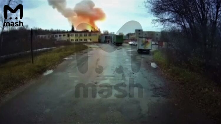 Взрыв на заводе под Рязанью унес жизни 16 человек. Фото: Telegram-канал Mash