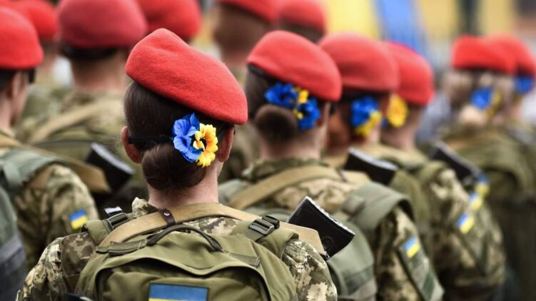 Нормы о военном учете касаются также беременных и женщин с малолетними детьми. Фото: twitter.com