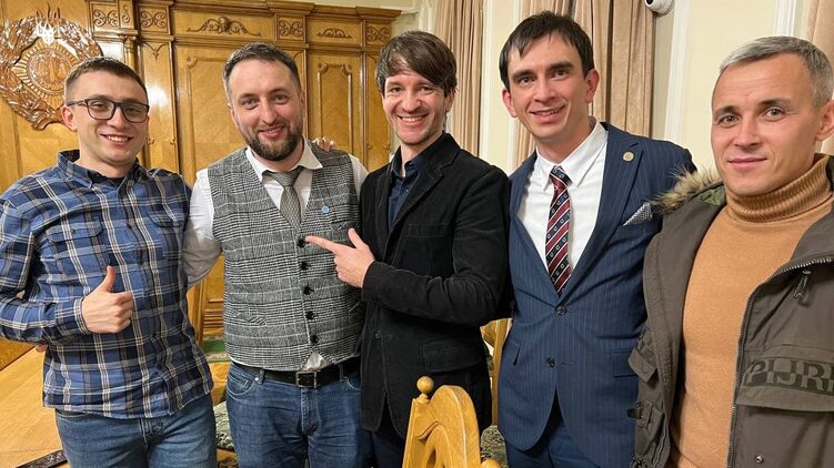 Убийца Стерненко (крайний слева) настроен жаловаться в ЕСПЧ. Фото: Телеграм Стерненко