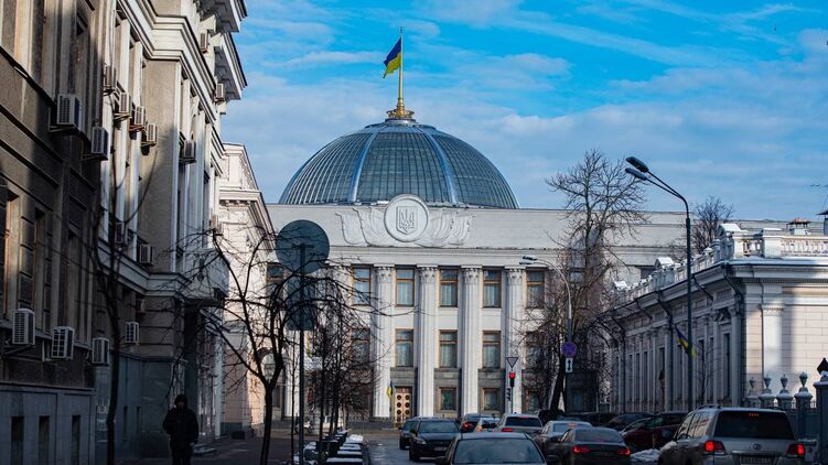 Рада изменила календарный план. Фото: "Страна"