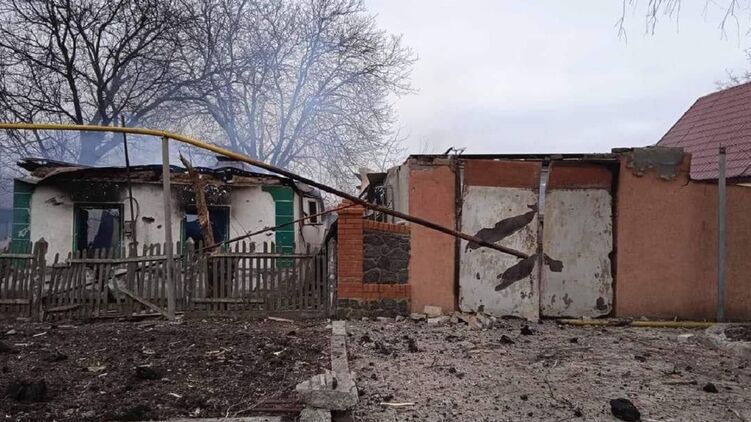 Разрушенные дома в Волновахе. Фото: facebook.com/volnovakha.city/