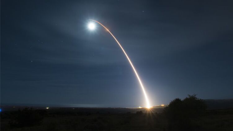 Два года назад США испытывали МБР Minuteman III. Фото: afgsc.af.mil