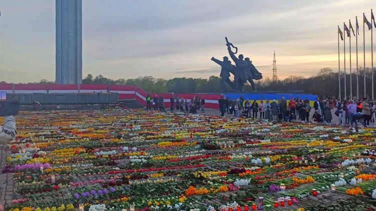 Когда снесут монумент, пока неизвестно. Фото: соцсети