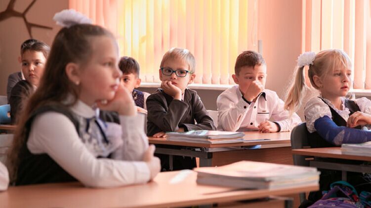 В Украине с 1 сентября откроются только школы с бомбоубежищами. Фото: depositphotos.com