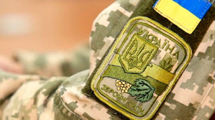 Российские следователи допрашивают украинских военных. Фото: ВСУ