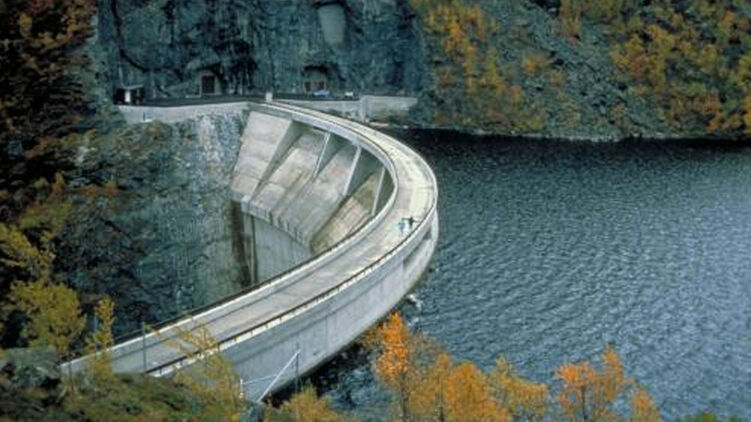 Реки и водохранилища обеспечивают 90% потребностей Норвегии в электроэнергии. Фото из открытых источников