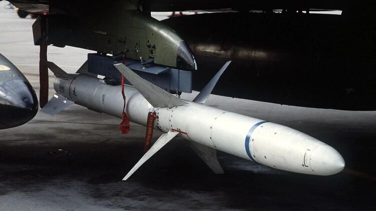 Украинская авиация смогла успешно адаптировать ракету HARM к советским МиГ-29. Фото: Defense Visual Information Center