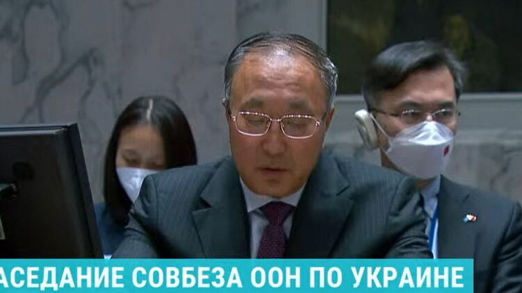 Представитель Китая избегал слова "референдум" во время выступления. Фото: открытые источники