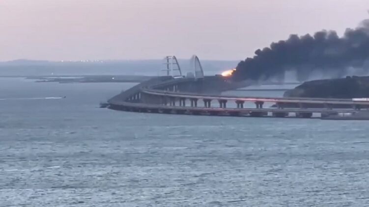 Пожар Крымского моста. Скриншот видео
