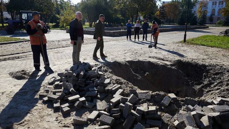 В результате ночного обстрела Харькова разрушено медучреждение, есть пострадавший. Фото: Из открытых источников 