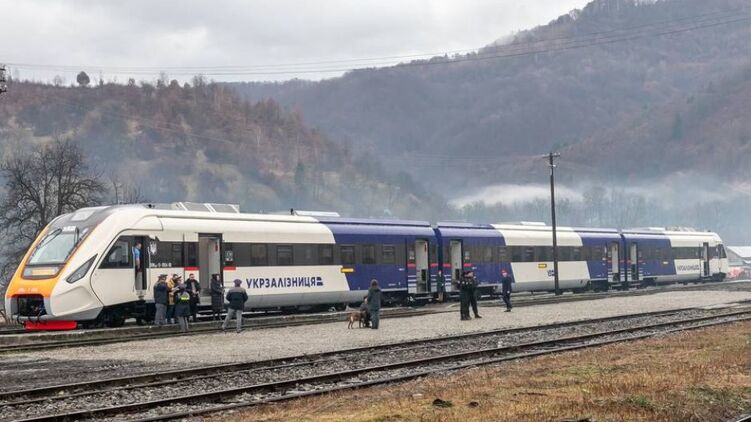 УЗ ввела новые правила. facebook.com/Ukrzaliznytsia