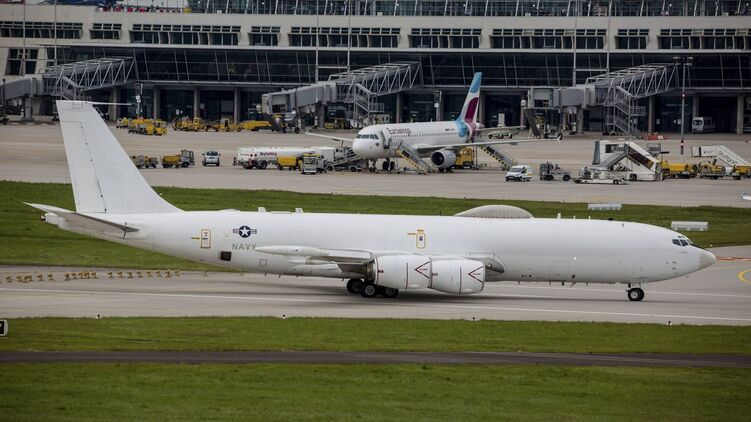 Самолет E-6B Mercury Военно-морских сил США переместили в Исландию. Фото: Telegram