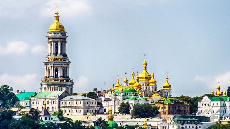 Церковь призывает защитить Лавру. Фото: wikipedia.org