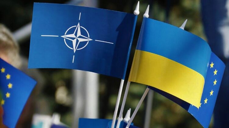 В НАТО рассматривают увеличение финансирования Украины. Фото: telegraf