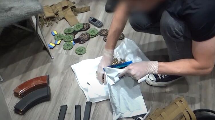В доме Олега Кулинича провели обыск. Скриншот из видео
