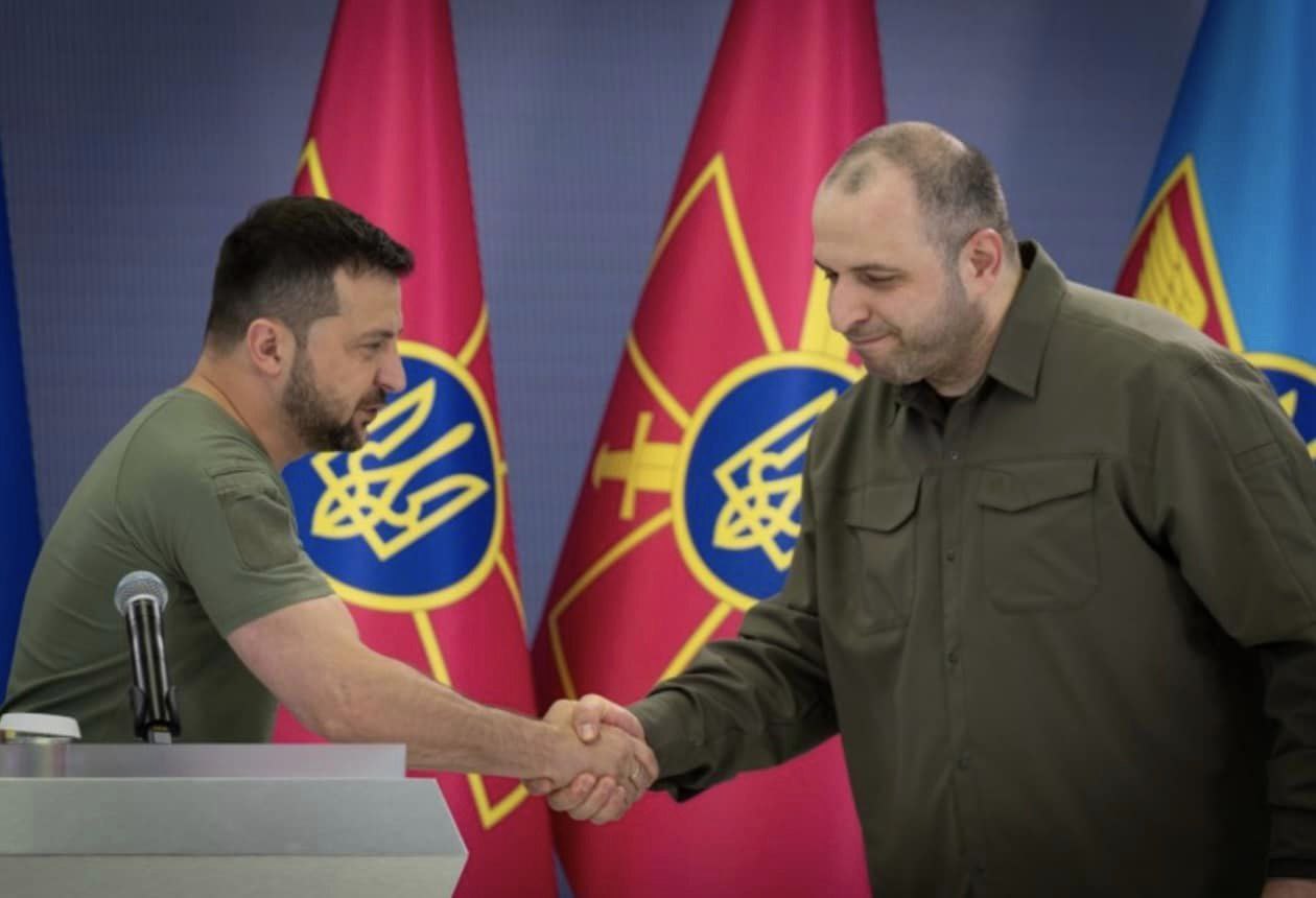 Президент Владимир Зеленский и новый глава Минобороны Рустем Умеров. Фото: facebook.com/rustemumerov.ua