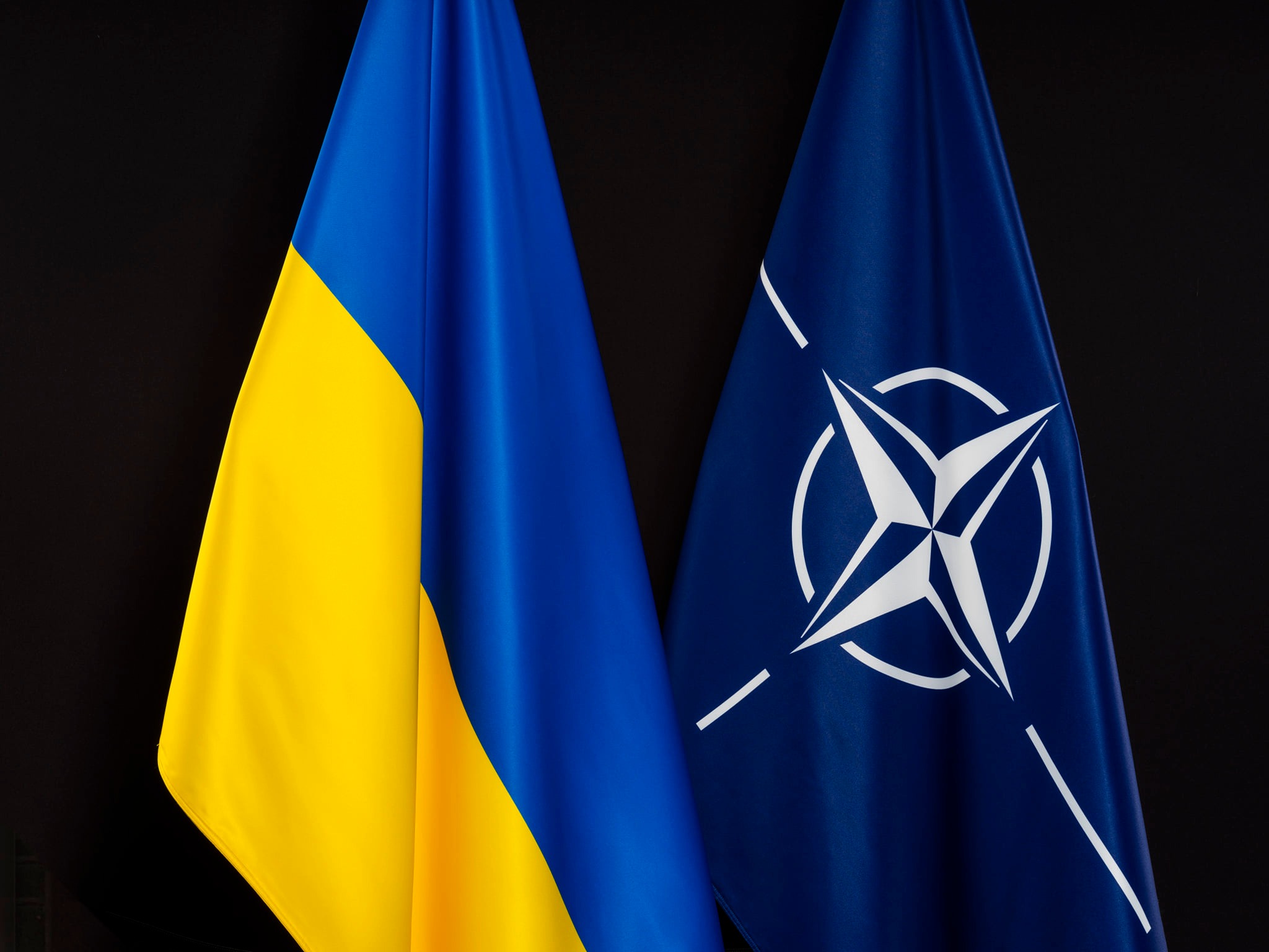 Украинцы хотят в НАТО. Фото: facebook.com/NATO