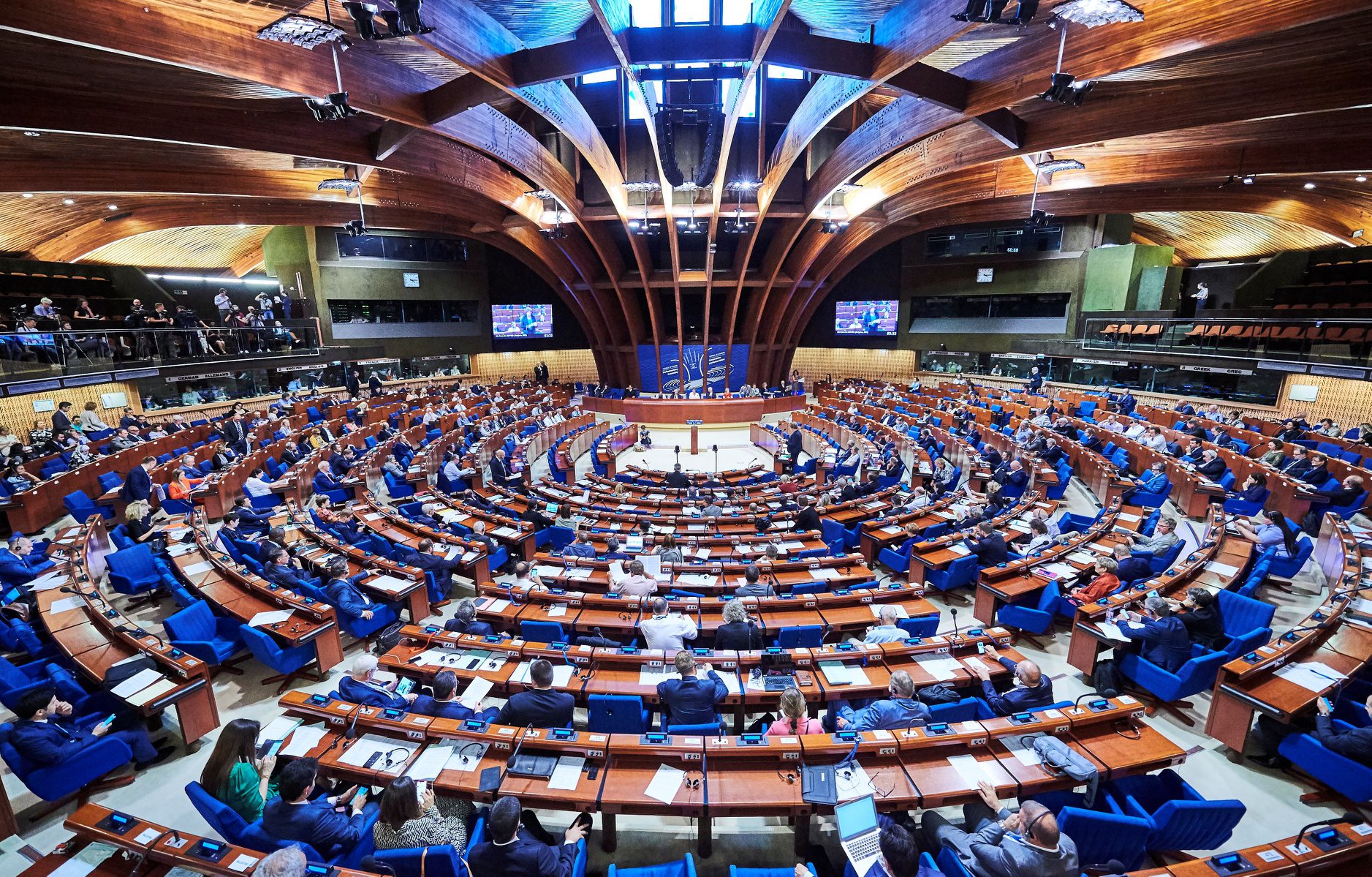 За резолюцию проголосовали 87 человек. Фото: facebook.com/ParliamentaryAssembly