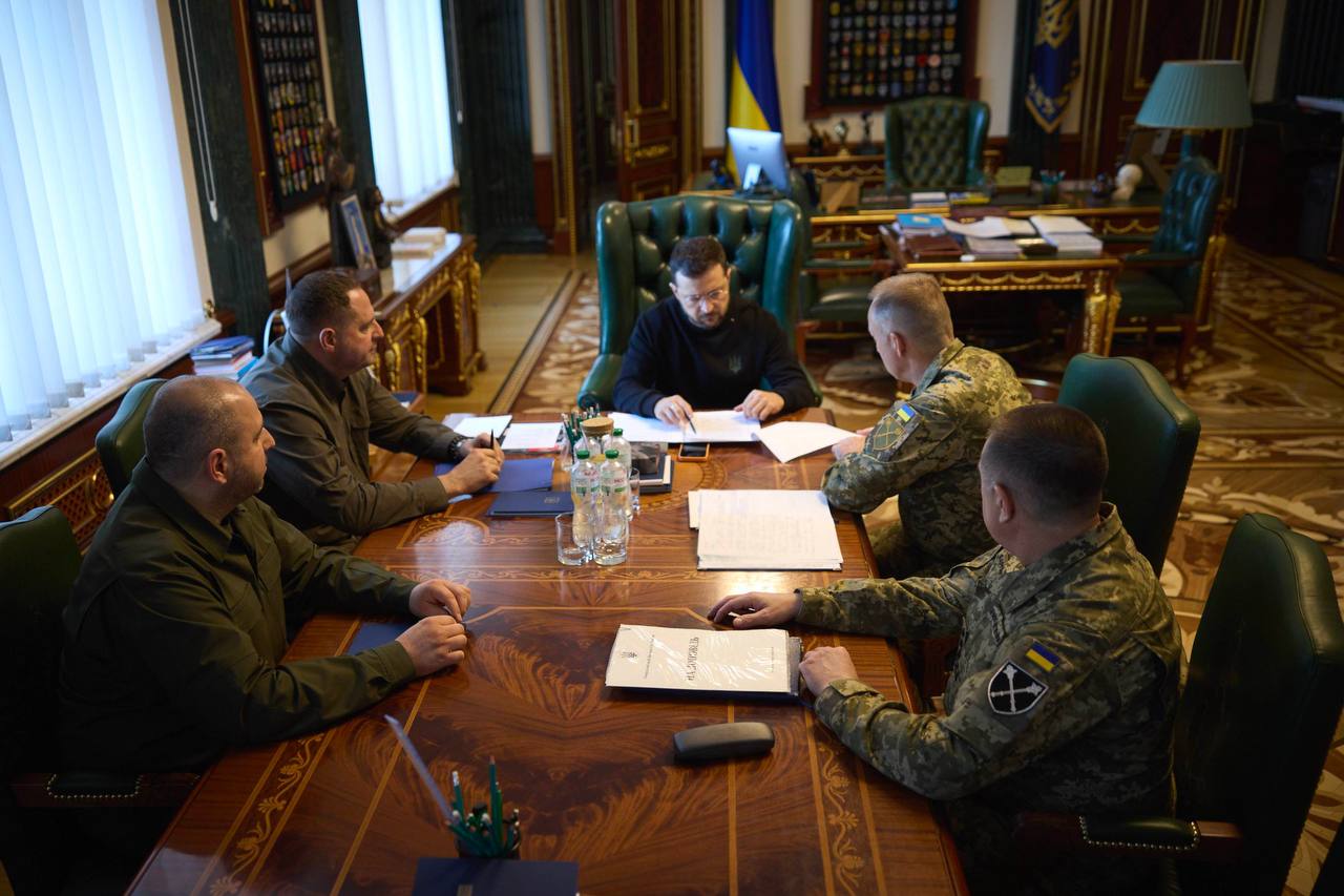 Зеленський на нараді. Фото: president.gov.ua