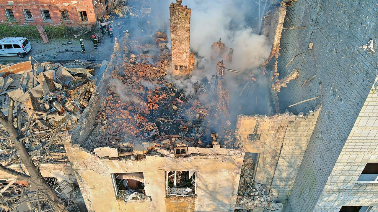 Последствия удара по Львову. Фото: ОВА