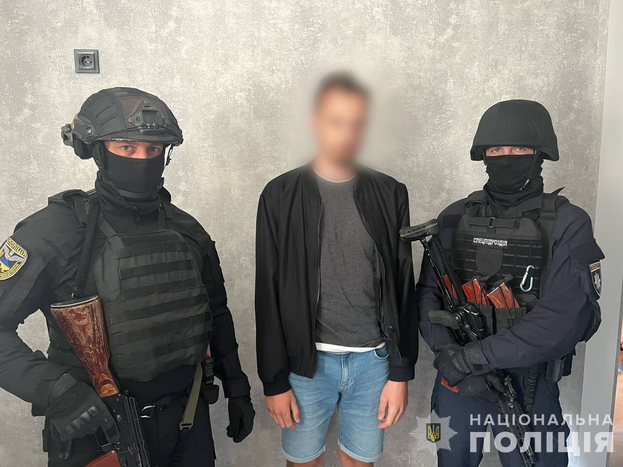 У Харької накрили кібер-шахраїв. Фото - facebook.com/UA.National.Police