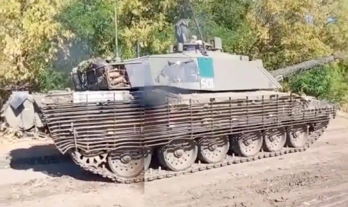Бронетехника стратегического резерва. Фото - BILD